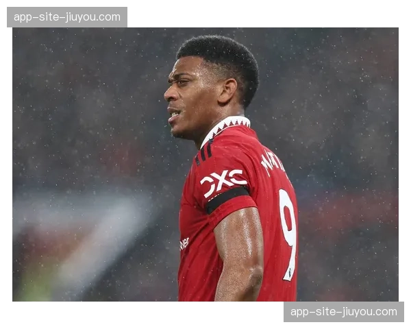 滕哈格曼联进攻效率不足 欧冠资格争夺存变数